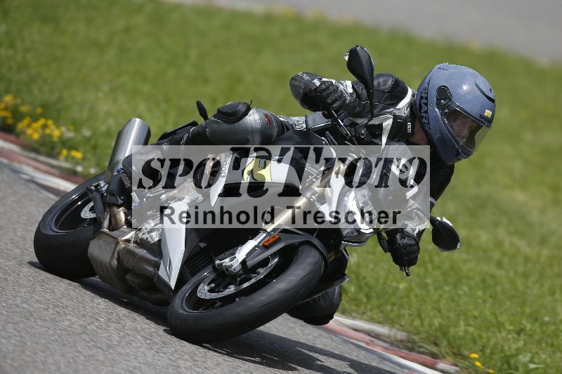 /Archiv-2024/29 12.06.2024 MOTO.CH Track Day ADR/Gruppe gelb/91